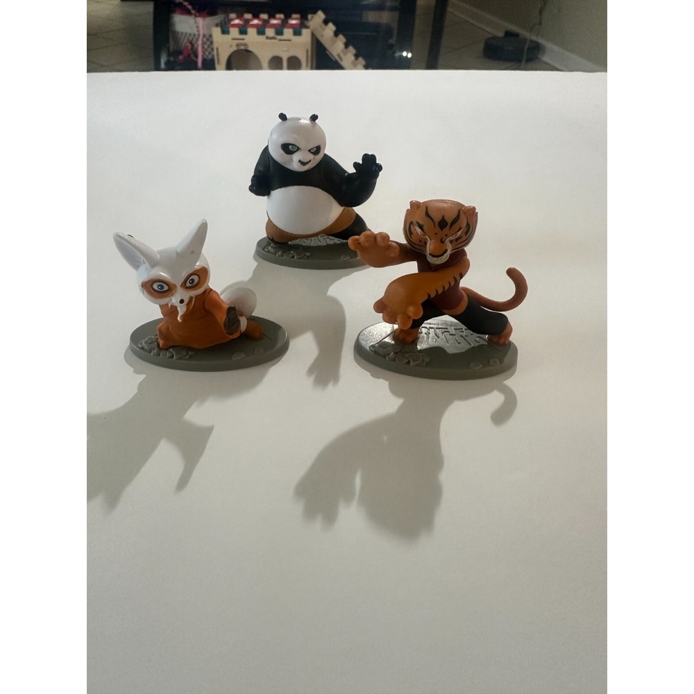Set of 3 matel Kung Fu Panda figures